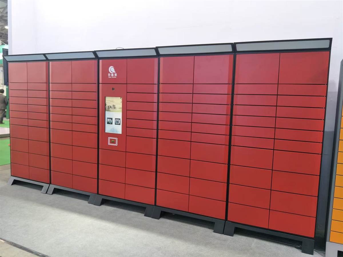 Parcel delivery locker bank with electronic access