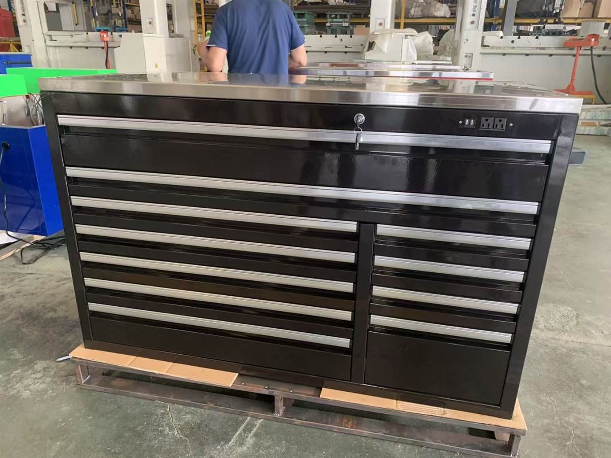 Worktop cabinet with drawers, front view